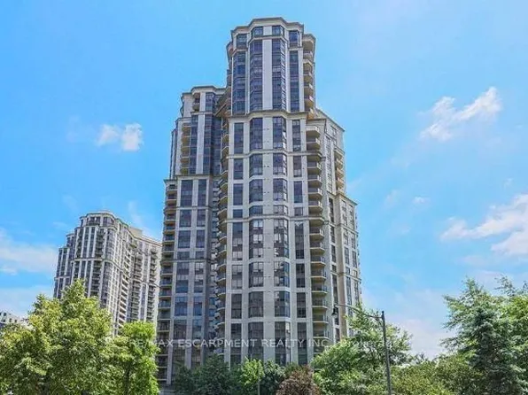 78 Harrison Garden Blvd #1105, Toronto, ON M2N 7E2