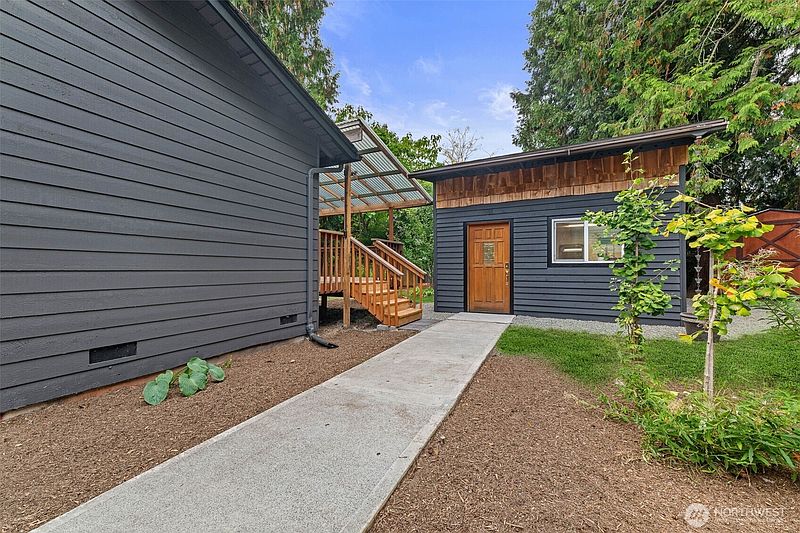 2nd image of 14415 105th Avenue NE