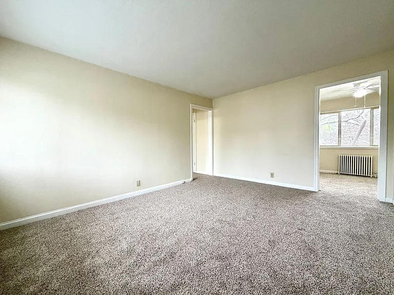 105 NE 61st Ave #1-21 — Photo 3