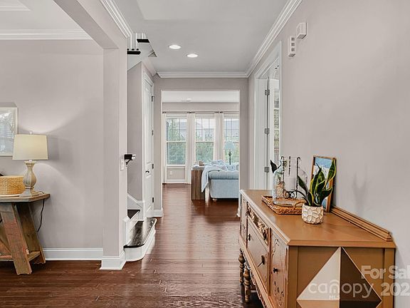 3rd image of 17529 Saranita Ln