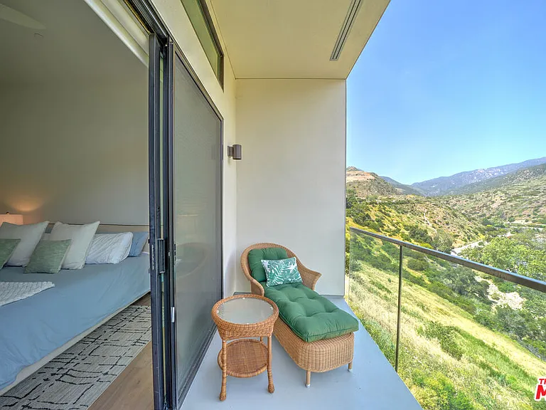 6208 Tapia Dr #B — Photo 8