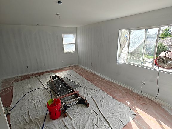 Second floor large master bedroom with walk in closet