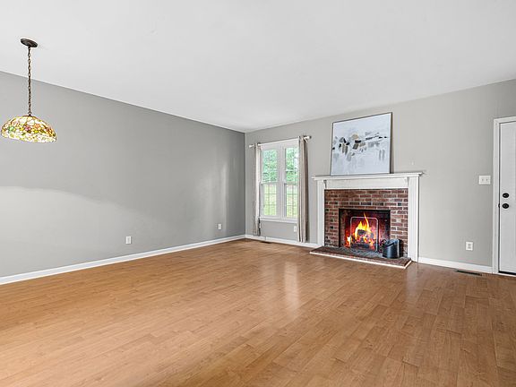 5th image of 6217 Waterside Ln