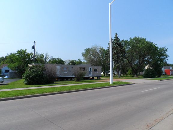4th image of 1820 Baker Dr