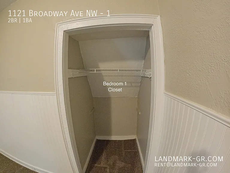 1121 Broadway Ave NW #1 — Photo 11