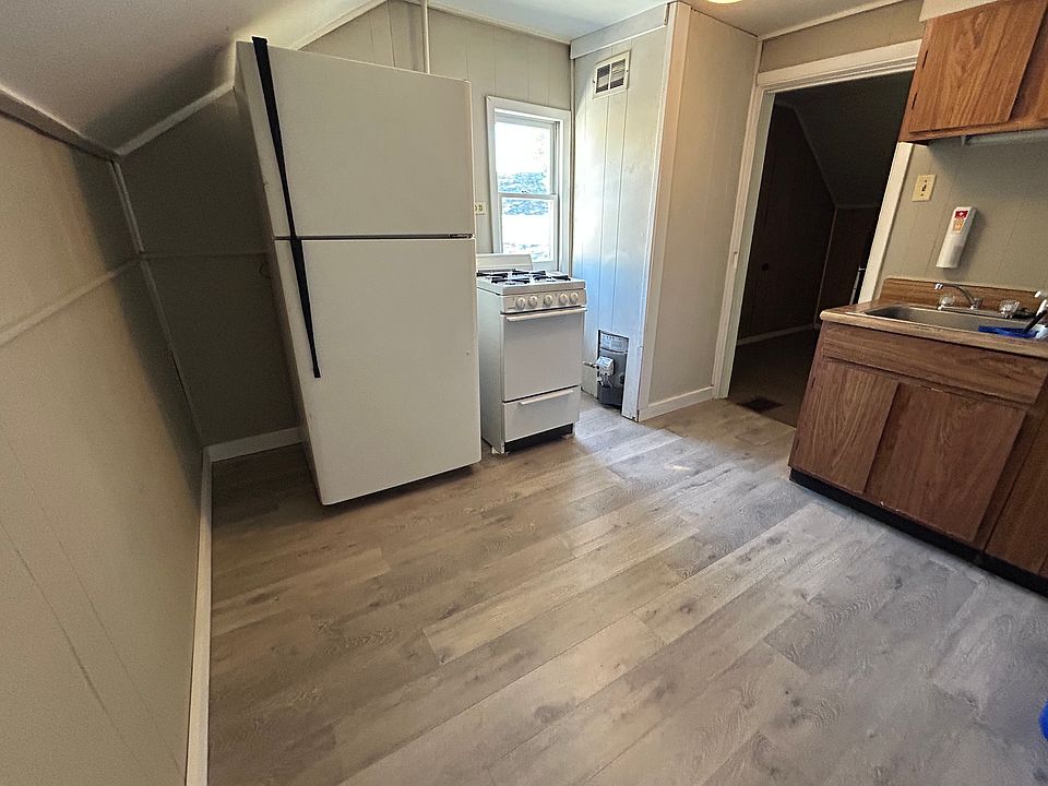 1st image of 103 Sanford St #Up