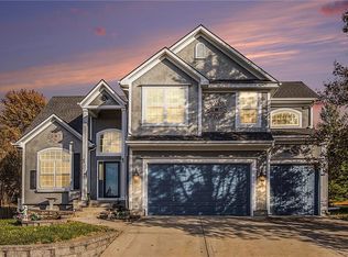 605 S Franklin St, Raymore, MO 64083