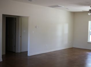 305 Hickory St UNIT A, Smithville, TX 78957