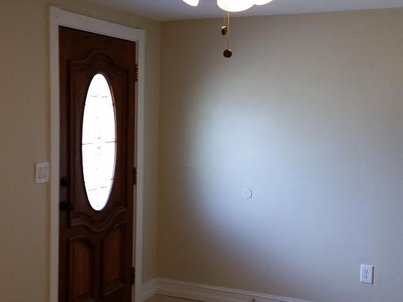 2nd image of 3431 Briar Cliff Dr