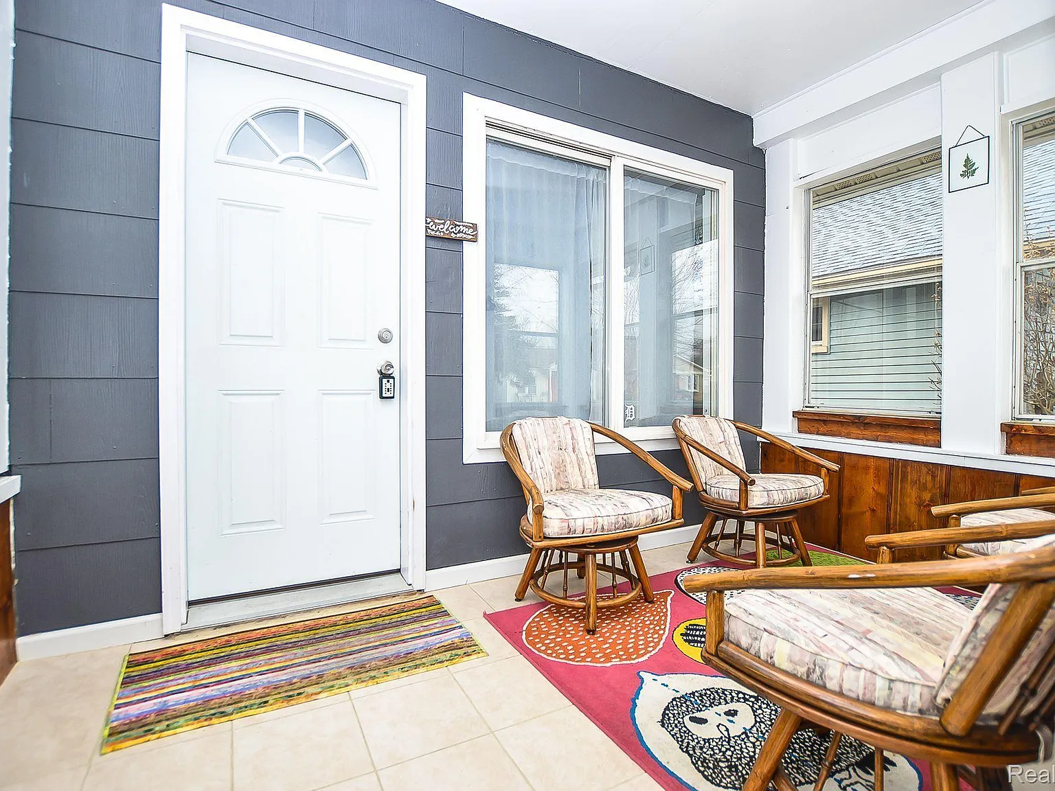 2 bed, 1.0 bath, 798 sqft, $2,000 — Photo 2