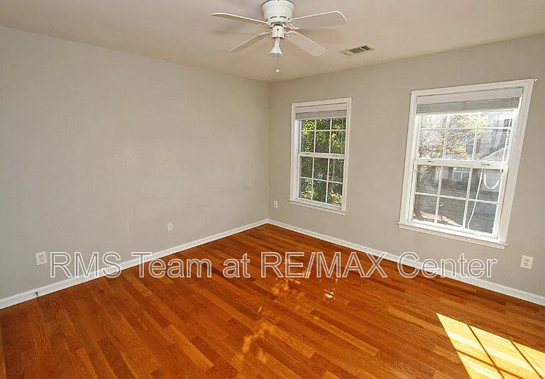 5057 Bethpage Dr — Photo 27