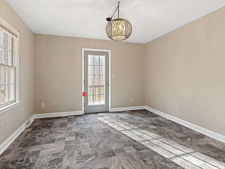 102 Forest Oaks Dr — Photo 9