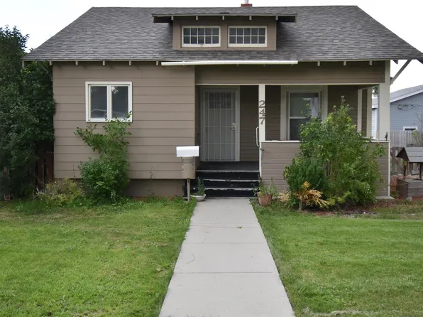 247 N Bernard St, Powell, WY 82435