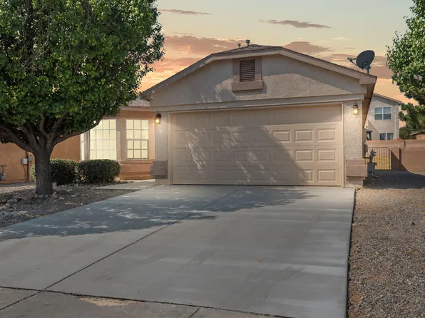 368 Whispering Meadows Dr NE, Rio Rancho, NM 87144