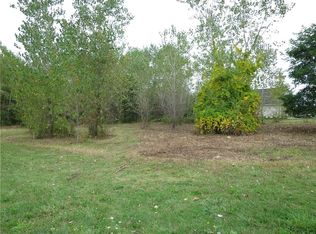 562 E Moreno Dr, Rochester, NY 14626