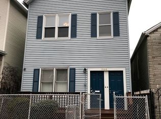 1938 N Mozart St #1, Chicago, IL 60647