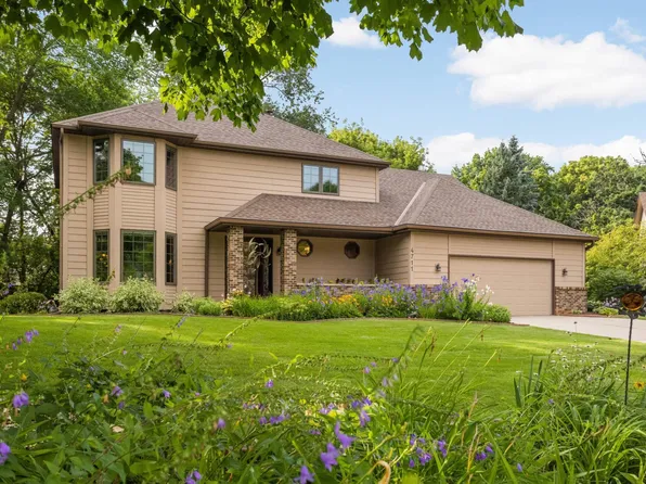 4711 White Oak Ct, Eagan, MN 55122