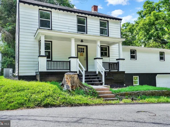 229 Shauffnertown Rd, New Cumberland, PA 17070