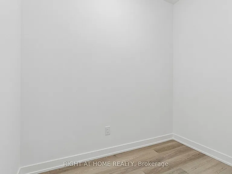 2075 Lakeshore Rd #402 — Photo 8
