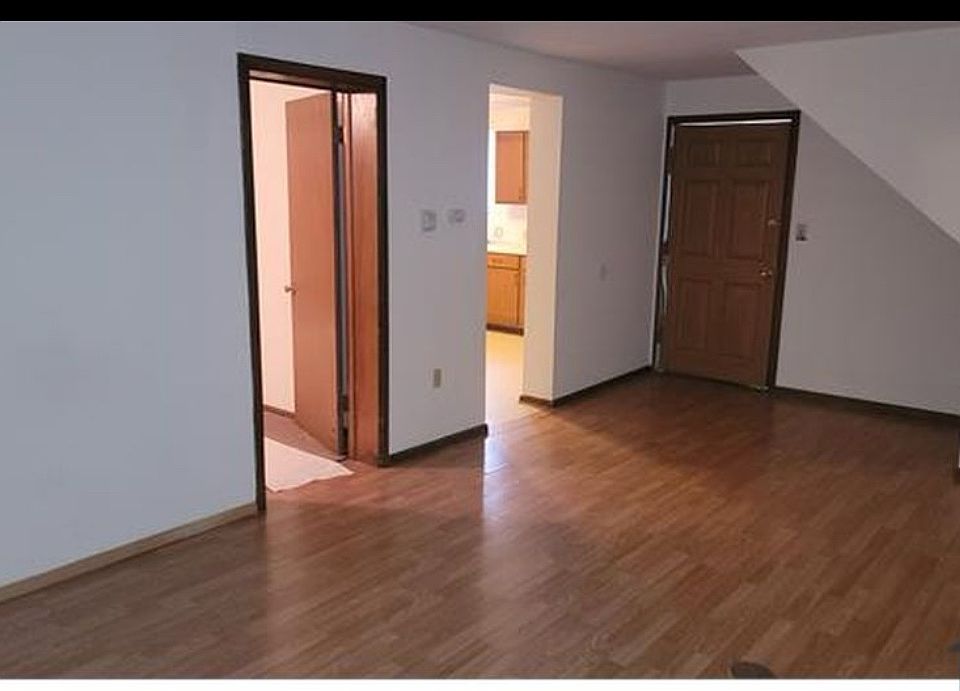 2nd image of 1804 Cromwell Dr #1