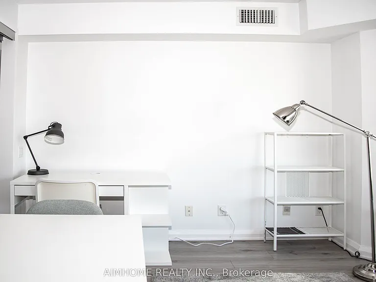 155 Yorkville Ave #1015 — Photo 16