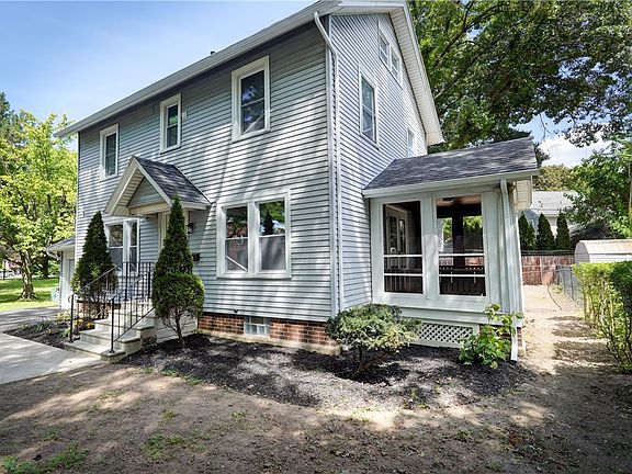 3rd image of 162 Merchants Rd