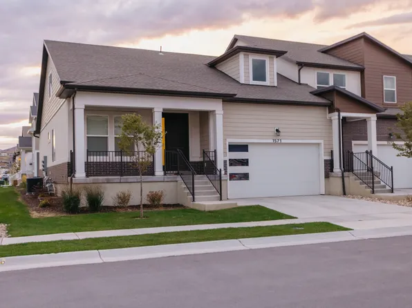 Type D Townhome Plan, Mountain Ridge