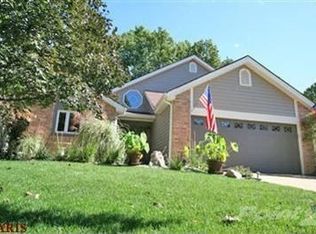 846 Ginger Wood Ct, Ballwin, MO