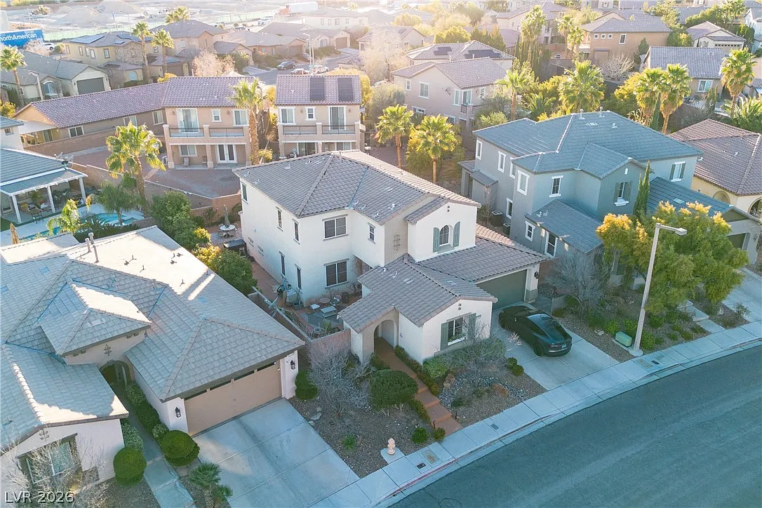 4 bed, 3.5 bath, 2658 sqft, $3,995 — Photo 1