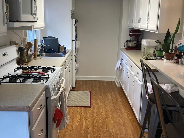 116 26th St NE #3 — Photo 3