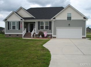 122 Applewood Dr, Moyock, NC 27958