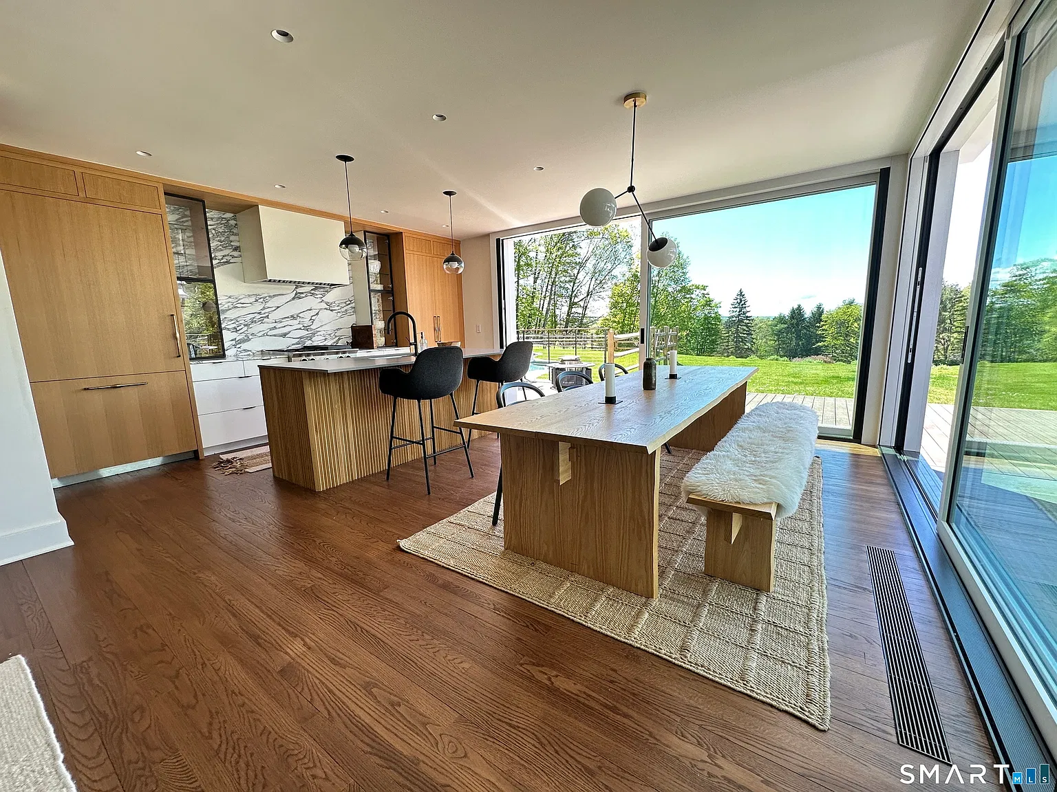 3 bed, 4.0 bath, 5192 sqft, $25,000 — Photo 4
