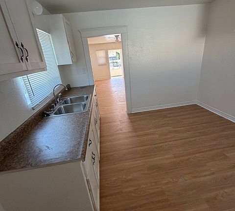 4th image of 788 W 13th St