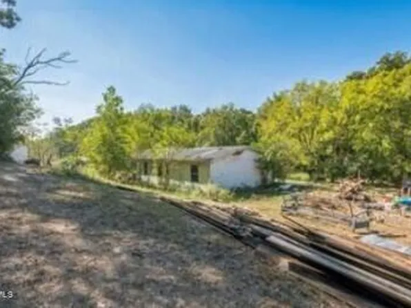 3023 S Davy Crockett Pkwy, Morristown, TN 37813