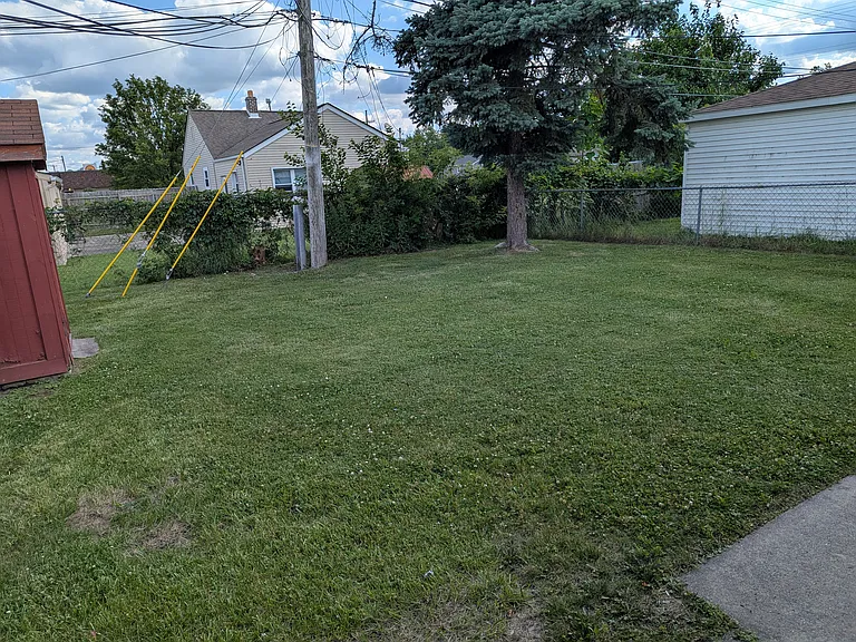 20732 Williamson St — Photo 31