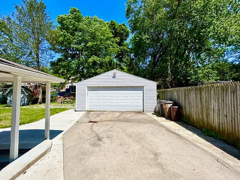 1010 Kennon Ct — Photo 38