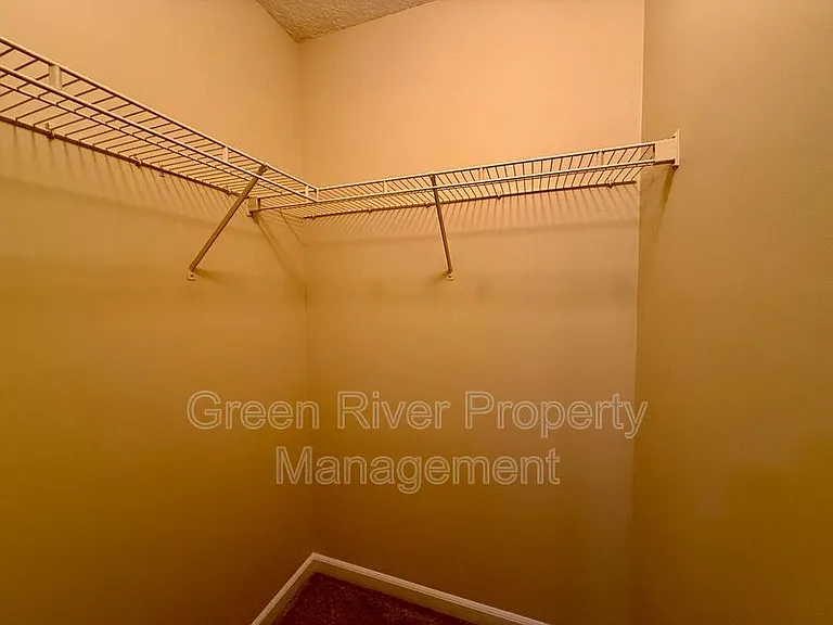 8716 Canopy Oaks Dr — Photo 38