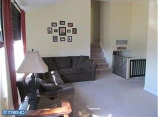 400 Fenimore Ln, Delanco, NJ 08075