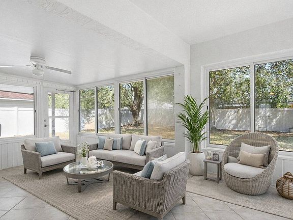 3rd image of 6 Ripple Pl