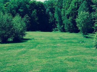 1193 Norfolk Rd, Southfield, MA 01259