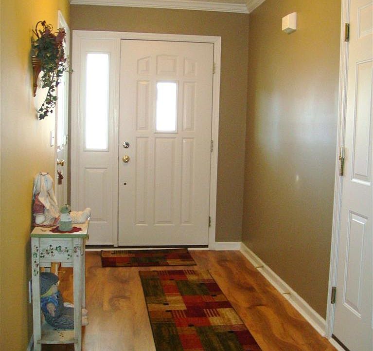 1st image of 140 Heritage Trail Dr