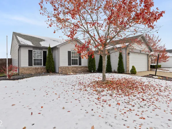 12226 Meadowfield Cir, Indianapolis, IN 46235