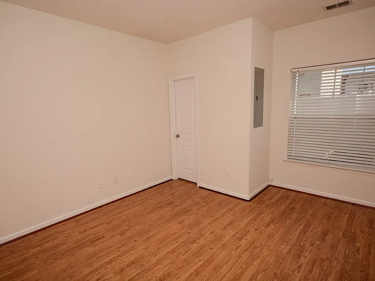 5062 Glen Canyon Dr — Photo 45