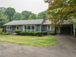 155 Terry Plains Rd, Bloomfield, CT 06002