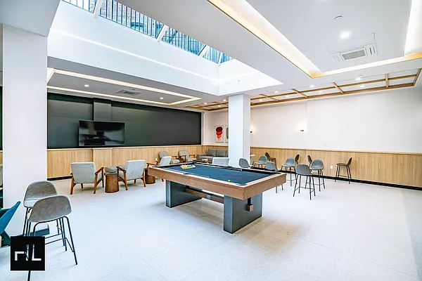 Rented by Highline Residential | media 78