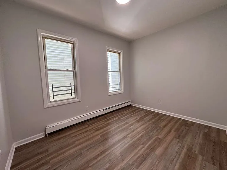 140 Johnson Ave #1 — Photo 7