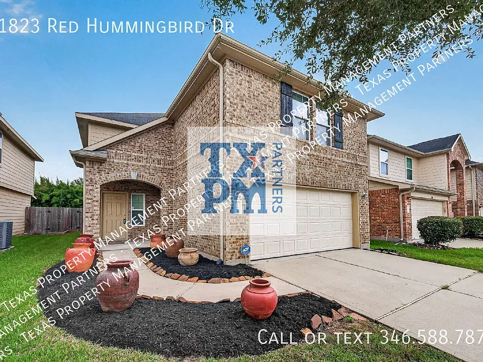 11823 Red Hummingbird Dr