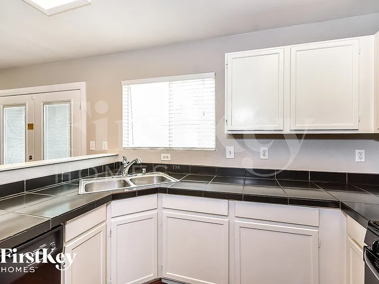 7233 Scenic Desert Ct — Photo 6