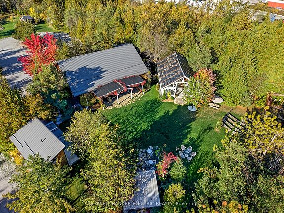 2nd image of 994 County Road 19 Rd