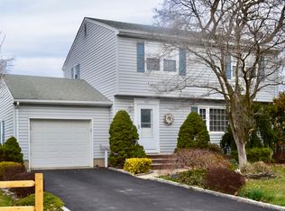 901 Hazelwood Ave, Middlesex, NJ 08846